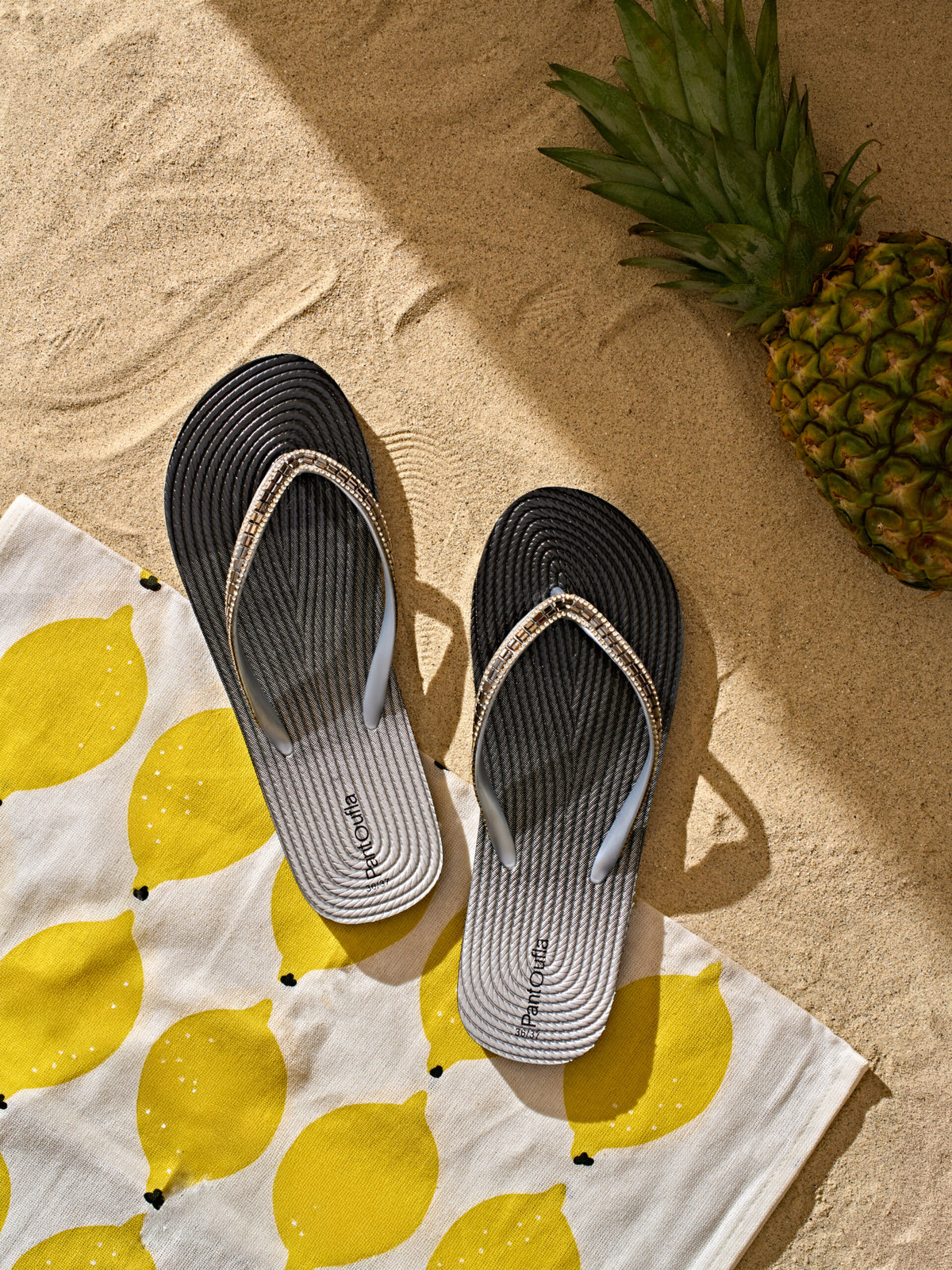 Summer Slippers Black Latino